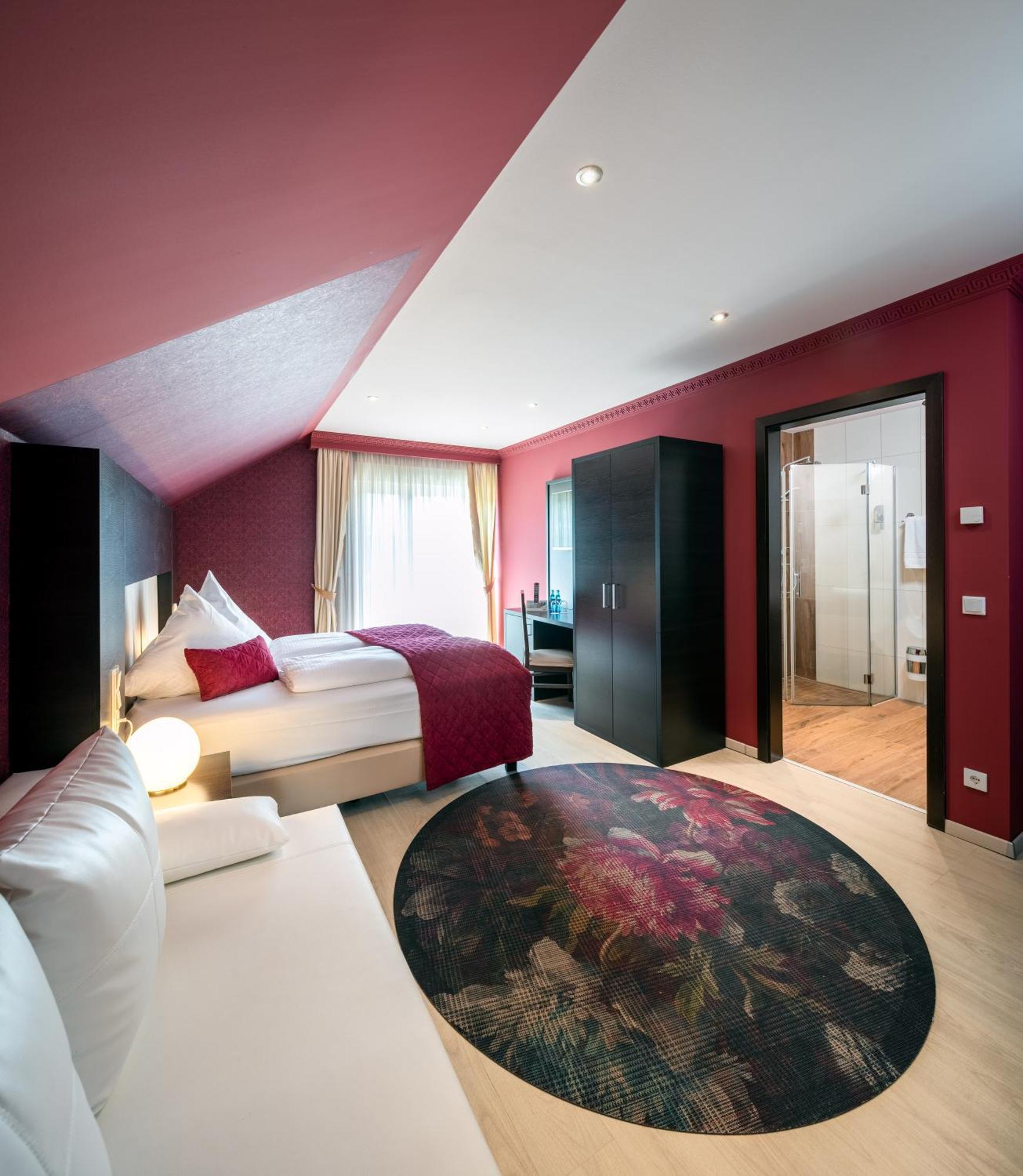 Kristallhotel Fettehenne レバークーゼン エクステリア 写真